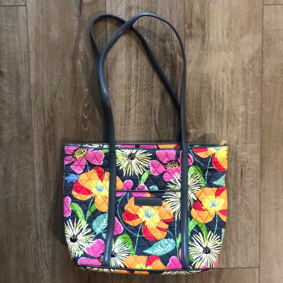 Vera Bradley Handbags - VERA BRADLEY Leather Handle Tote Bag